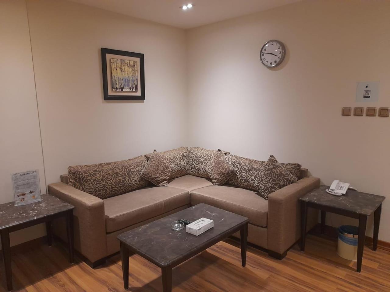 Aswar Hotel Suites Khobar Buitenkant foto
